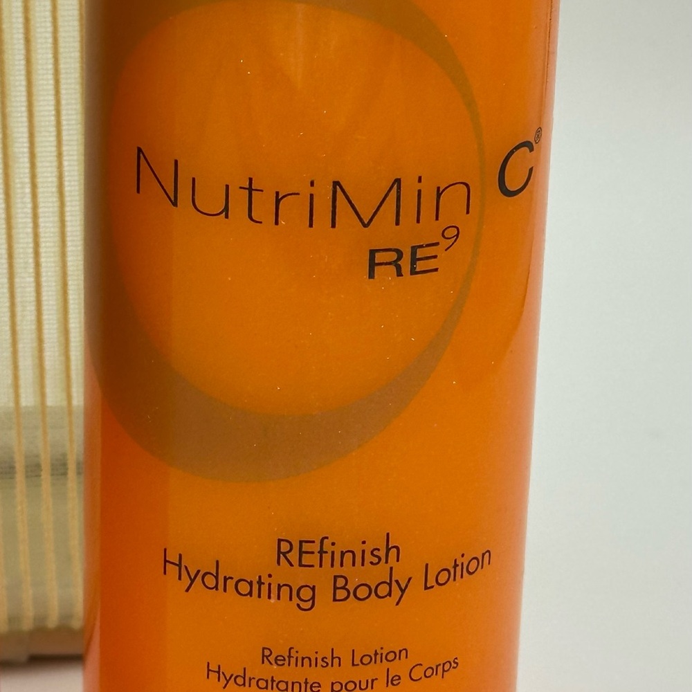 New Arbonne NutriMin C RE Orange Hydrating Body Lotion & Serum with Bag Bundle - Picture 6 of 8